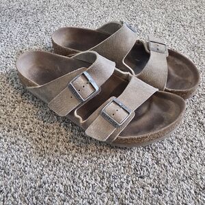 Birkenstock Arizona sandals in taupe suede Size 45 11m